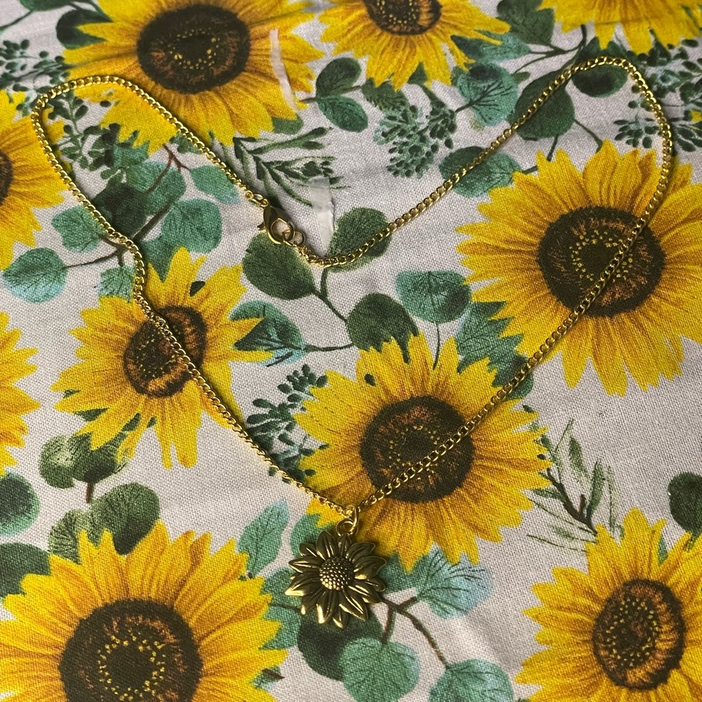 Sun Love Dangle Necklace